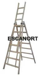Escalera tijera con tercer hoja en extensión